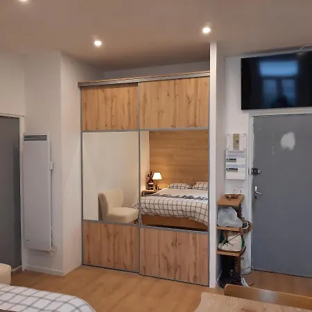 Grand Studio Terrasse Classe 4* דירה *